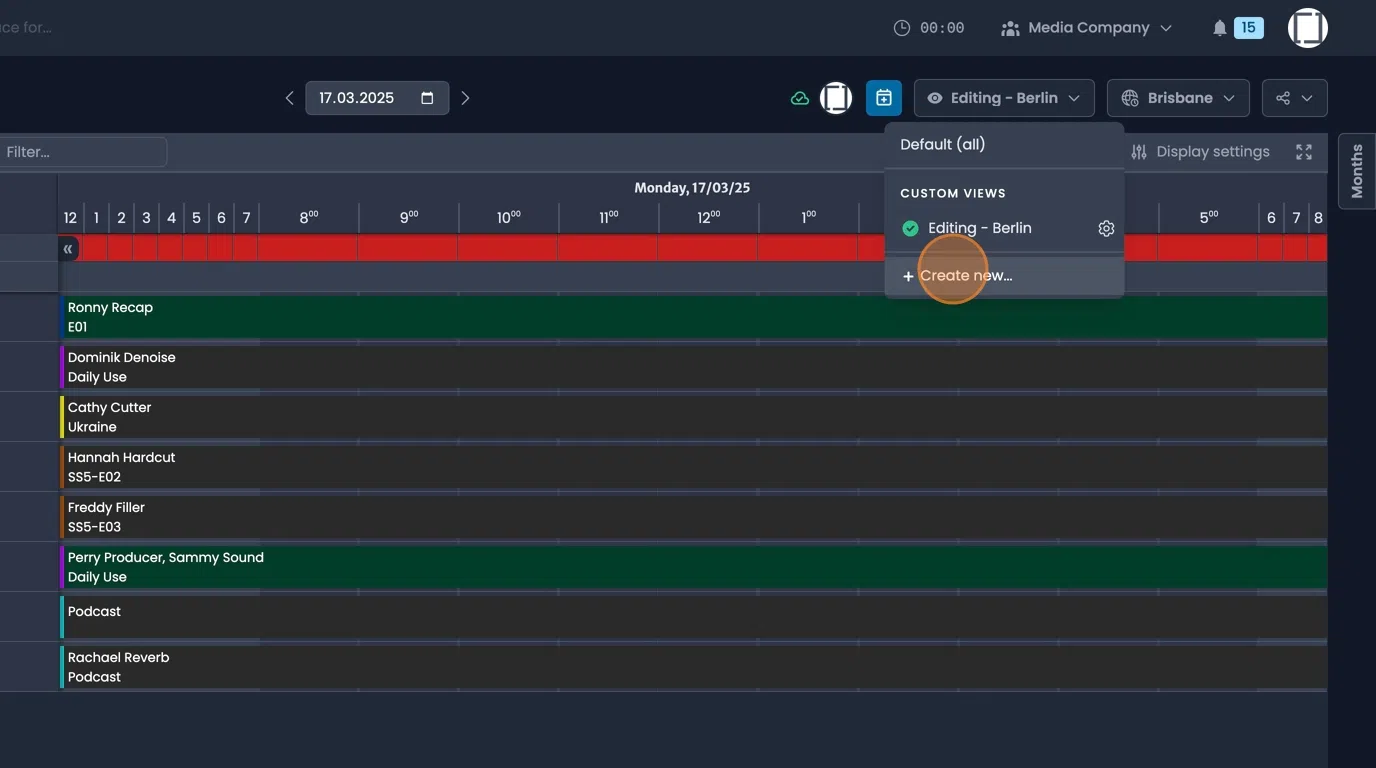 Custom resource list creation interface for selecting rooms, people, and resources